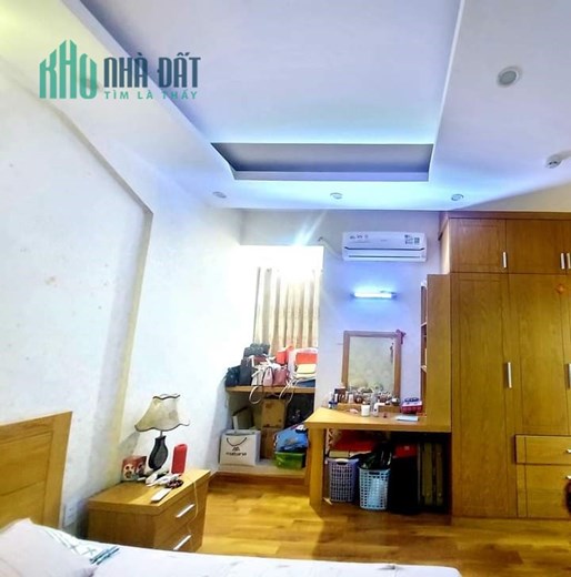 Chính chủ bán ( EH3 64m2 /2PN/2WC , Đầy đủ nội thất cao cấp đến 200tr), Sổ hồng sẳn , Nhà như hình