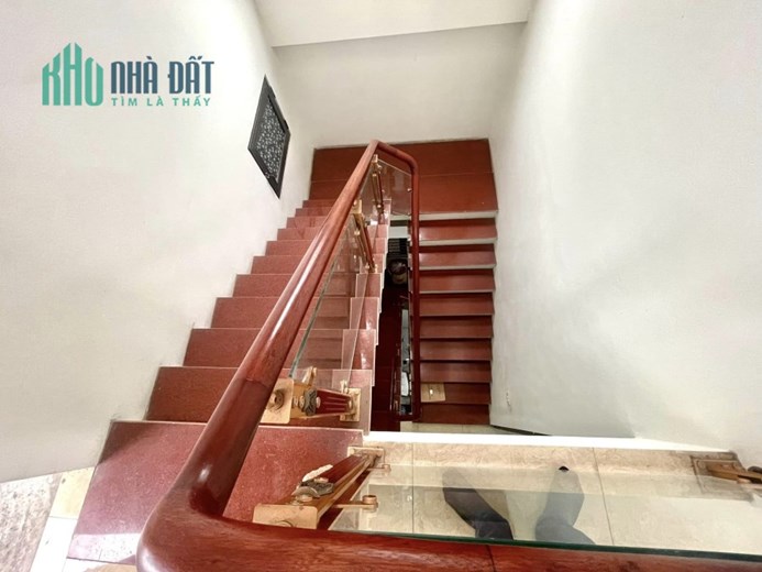 Bán nhà Cổ điển, Hải Bối. 3 tầng chỉ 1 tỷ 65. SIÊU HIẾM !!!