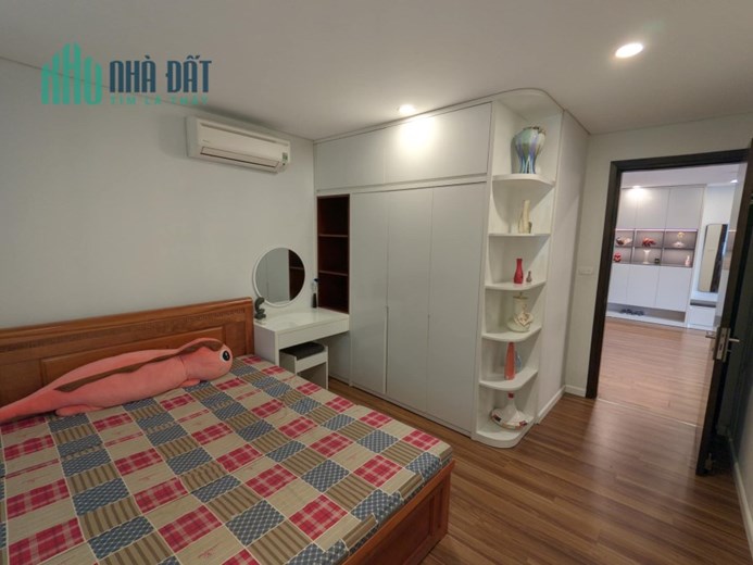 Cho thuê chung cư số 25 Lê Văn Lương, Thanh Xuân 3PN, 117m2 17triệu/tháng