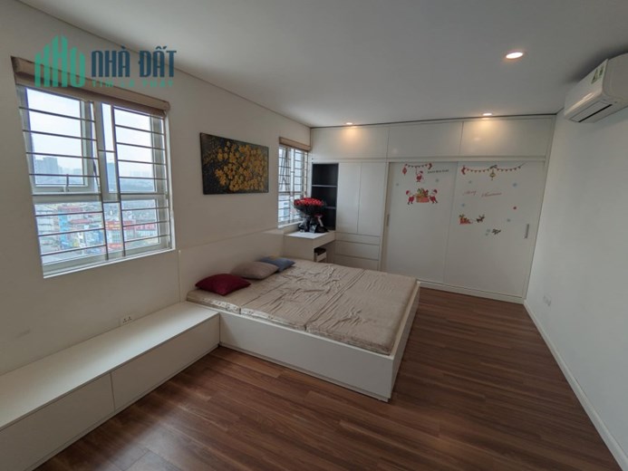 Cho thuê chung cư số 25 Lê Văn Lương, Thanh Xuân 3PN, 117m2 17triệu/tháng