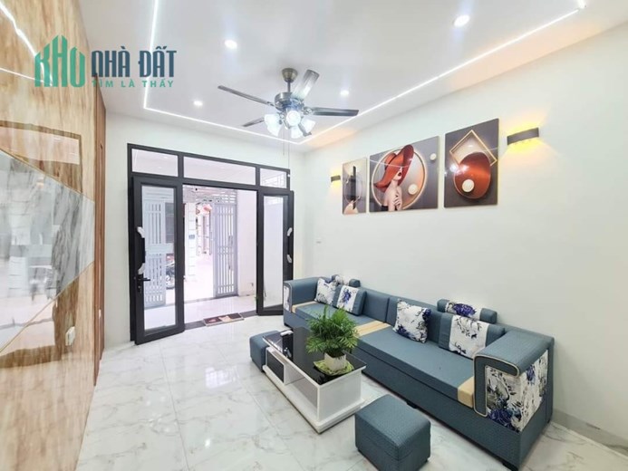 Bán nhà Đẹp Triều Khúc, 4 Tầng, 4 PN, ngõ nông, gần Ô tô, Thanh trì, 3,45 tỷ