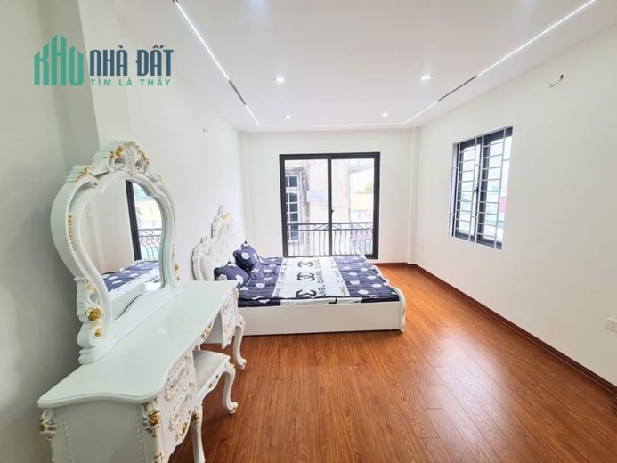 Bán nhà Đẹp Triều Khúc, 4 Tầng, 4 PN, ngõ nông, gần Ô tô, Thanh trì, 3,45 tỷ