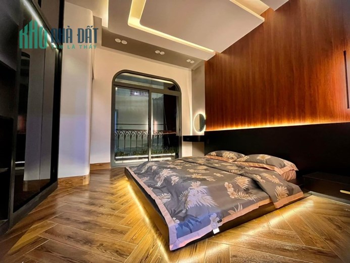 NHÀ ĐẸP 3 TẦNG FUUL NỘI THẤT SÁT ĐƯỜNG TRẦN CAO VÂN