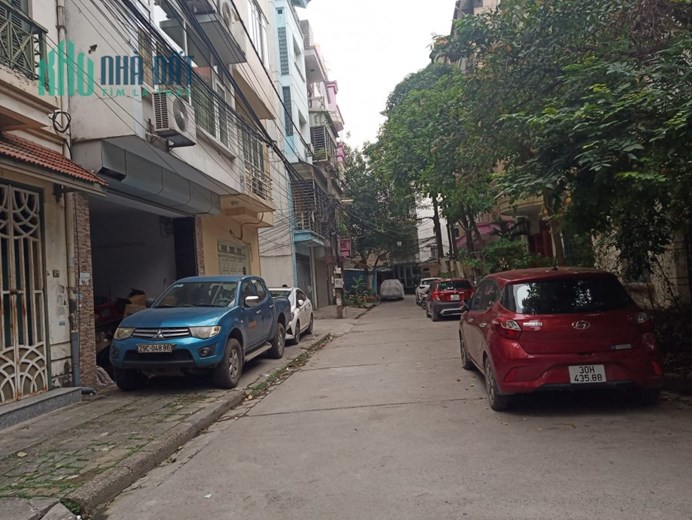 Phân lô, vỉa hè, ô tô tránh, 2 mặt tiền, thang máy, văn phòng 75X7T lõi Ba Đình 18.3 tỷ.