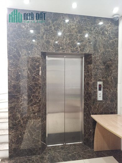 Phân lô, vỉa hè, ô tô tránh, 2 mặt tiền, thang máy, văn phòng 75X7T lõi Ba Đình 18.3 tỷ.