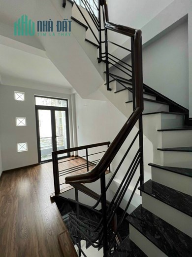 Nhà Bán Sư Vạn Hạnh P9 Quận 10 NGang Bề Thế 5.8m Siêu Hiếm