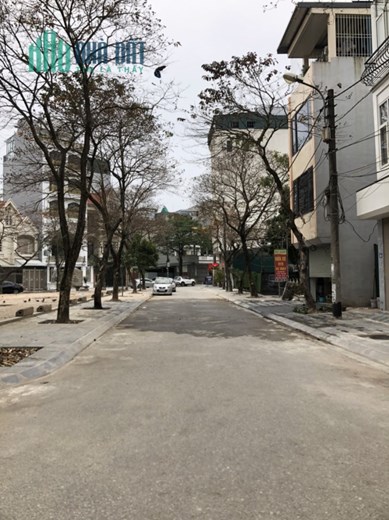 Bán đất Thạch Bàn, ô tô, kinh doanh, 70 m2, MT 5 m, chỉ 6,5 tỷ.