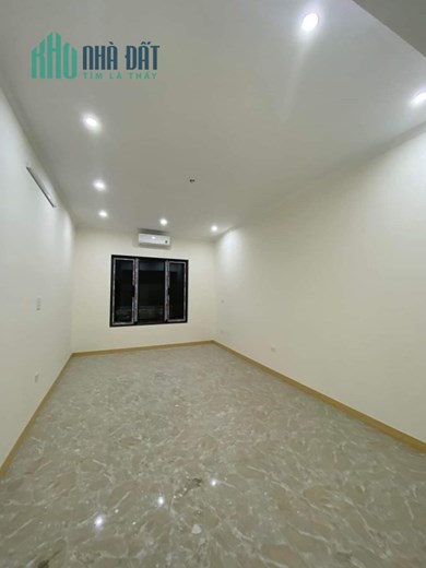CỰC ĐỘC NỘI THẤT VIP 8OM - GẦN P XUÂN LA  ÔTÔ TRÁNH THANG MÁY P/LÔ KHU VIP 7T - TIỆN ÍCH NGÚT NGÀN