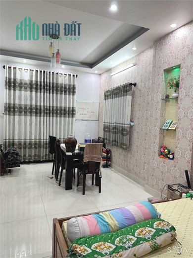Khuông Việt, Tân Phú – Gần Đầm Sen, Hẻm 6m, 100m2, 4 tầng, 9.3 tỷ.