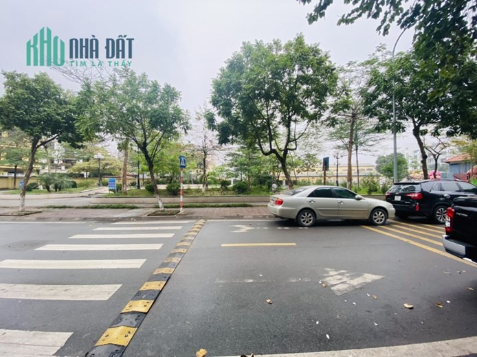 Chính chủ cần cho thuê sàn văn phòng tầng 2,3