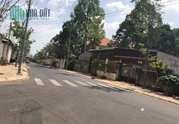 HOT HOT CẦN CHO THUÊ Lô Đất 2 Mặt Tiền Đẹp Vị Trí Đắc Địa Tại Đồng Xoài- Bình Phước