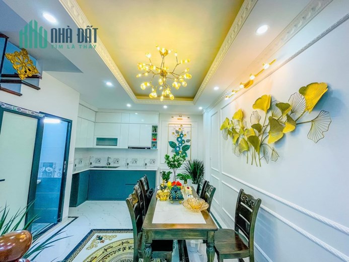 Giá Thơm. Đào Tấn, ngõ nông thẳng tắp, ba gác tránh, oto gần, 36m2 x 4T, chỉ 3.6 tỷ