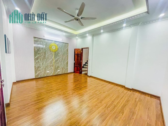 Giá Thơm. Đào Tấn, ngõ nông thẳng tắp, ba gác tránh, oto gần, 36m2 x 4T, chỉ 3.6 tỷ