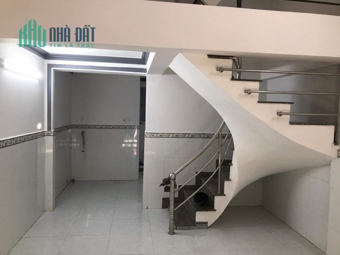 BÁN NHÀ NGAY TRUNG TÂM QUẬN 7, ĐƯỜNG HUỲNH TẤN PHÁT
