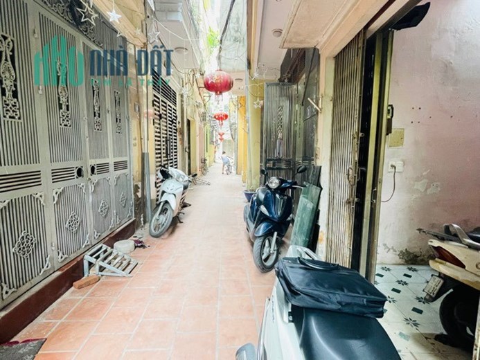 Bán Nhà Đường Kim Giang Quận Hoàng Mai 30m 3 Tầng giá 2,6 Tỷ