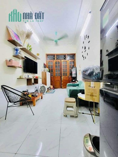 Hiếm, Sổ đỏ riêng biệt, đường Nguyễn Đức Cảnh, quận Hoàng Mai, 26m2, 3 tầng, 1,8 tỷ