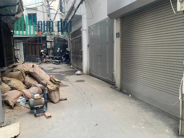 Chủ nhà cần bán gấp nhà ở phố Đống Đa. Giá chỉ hơn 1 tỷ.