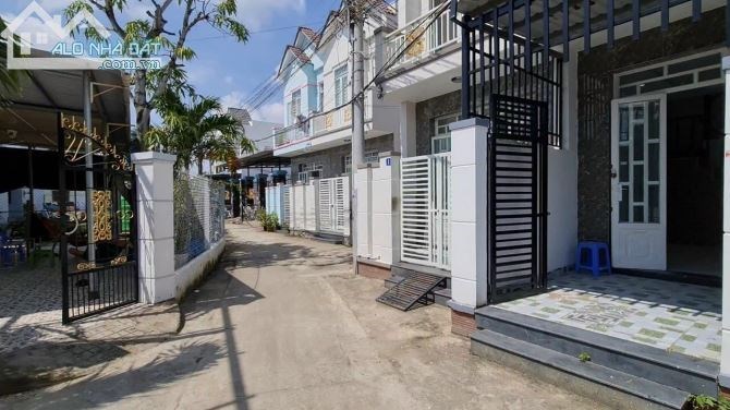 nhà 850TRIỆU đường HUỶNH HỮU TRÍ,BÌNH CHÁNH,dọn vào ở ngay
