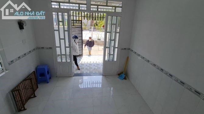 nhà 850TRIỆU đường HUỶNH HỮU TRÍ,BÌNH CHÁNH,dọn vào ở ngay