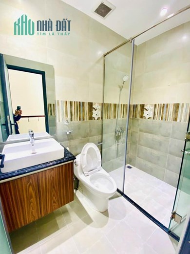 Bán Nhà #LÁNG_HẠ có GARA. LÔ GÓC 3 THOÁNG. 50m2. 5 Ngủ Ban Công. MT 5m. 7.25 tỷ