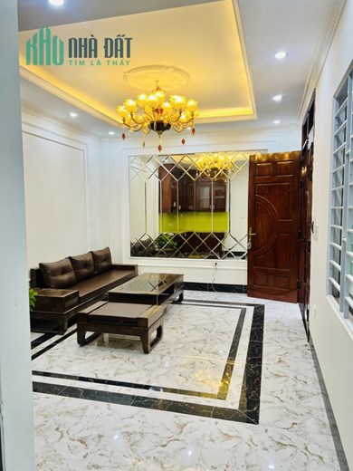 Nhà 5 tầng Thạch Bàn chỉ 3.05 tỷ, LH 0977790353