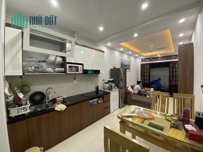 Bán nhà định công 38m2x5T,thoáng,đẹp,gần oto,giá 3,48 tỷ