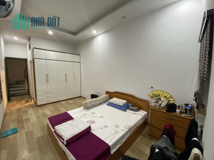 Bán nhà định công 38m2x5T,thoáng,đẹp,gần oto,giá 3,48 tỷ