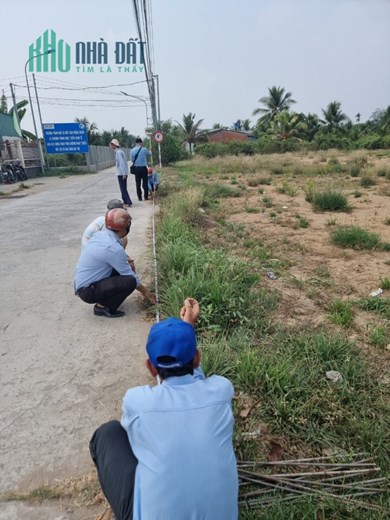 Bán đất nền liền kề chợ Sơn Đông - tp. Bến Tre
