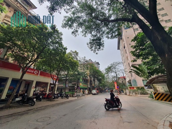 Bán nhà quận Cầu Giấy Nguyễn Ngọc Vũ 76m mặt tiền 5.5m gần phố xây CCMM quá đẹp nhỉnh 7 tỷ lh