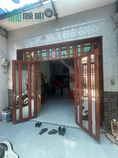 Nhà 4 phòng ngủ đường Hương Lộ 2, Bình Tân, 42m2, 4PN, giá 3 tỷ 5  TL.