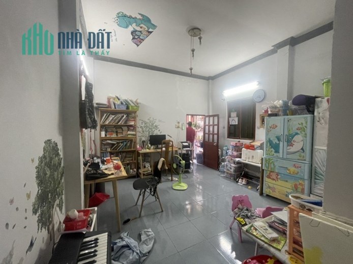Nhà 4 phòng ngủ đường Hương Lộ 2, Bình Tân, 42m2, 4PN, giá 3 tỷ 5  TL.