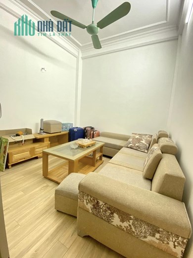 Bán nhà riêng Quan Nhân Thanh Xuân, 28m, 4 tầng vài bước chân ra mặt phố ô tô tránh nhỉnh 3 tỷ lh