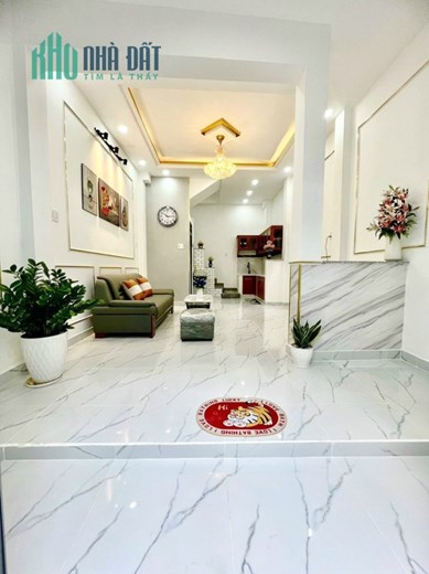 Nhà mới 4 tầng căn góc Hưng Phú P9Q8 Giá 4,35 tỷ TL