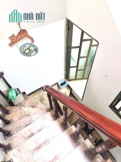 Chủ cần bán gấp nhà mặt phố Trung Liệt, Đống Đa, 42m2 x 3.5 tầng, kinh doanh sầm uất, sổ nở hậu