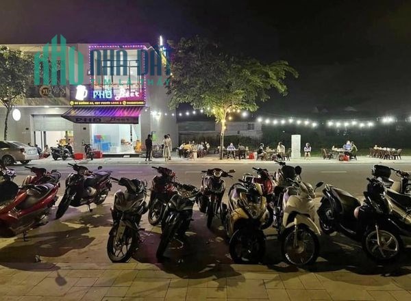 bán gấp nhà khu đô thị Phước long đang kinh doanh buôn bán tốt giá rẻ