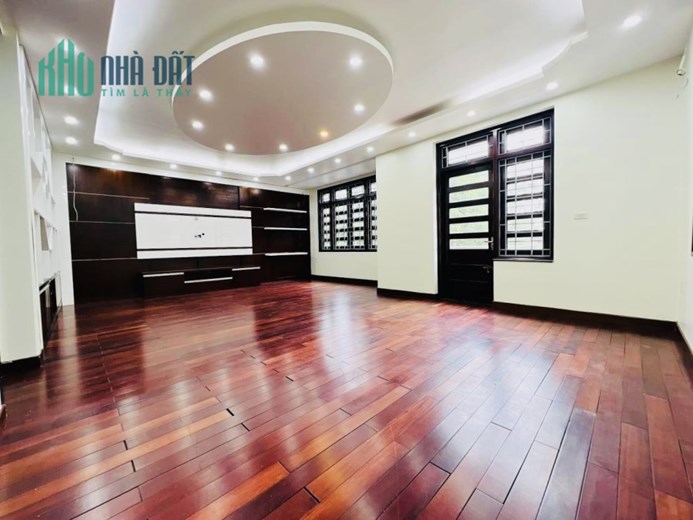 Bán nhà Văn Quán khu biệt thự giảm chào 3.5 tỷ  220m2 x 4 tầng x Giá tốt nhất khu vực