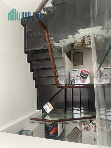 Bán gấp nhà 2 tầng hẻm xe hơi đậu cửa phường phú hữu quận 9 115m2 giá chỉ nhỉnh 5 tỷ