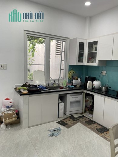 Bán gấp nhà 2 tầng hẻm xe hơi đậu cửa phường phú hữu quận 9 115m2 giá chỉ nhỉnh 5 tỷ
