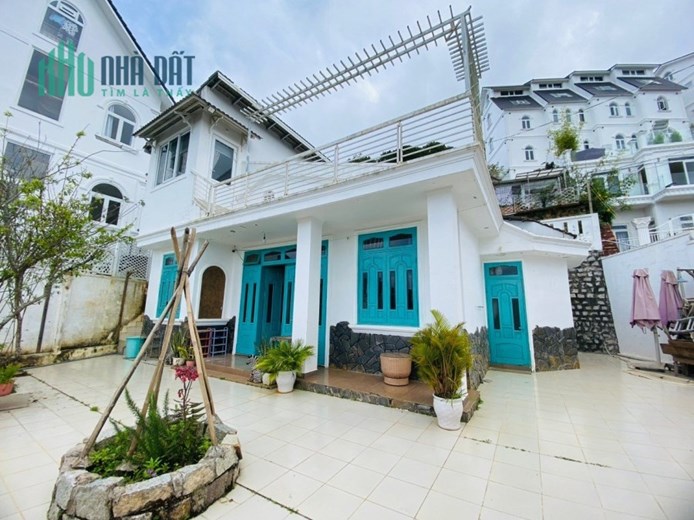 Bán Biệt Thự View Rừng Thông - Giá Giảm 1 Tỷ 5 - Hoàng Hoa Thám P10 Đà Lạt