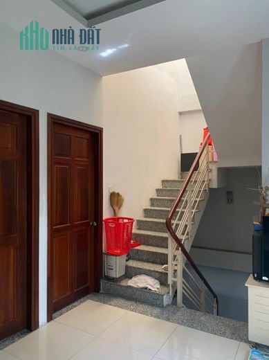BÁN NHÀ QUỐC LỘ 1A - BÌNH TÂN, HXT TRÁNH - 120M2, NGANG 8M - KHU NHÀ GIÀU - CHỈ 5.5 TỶ
