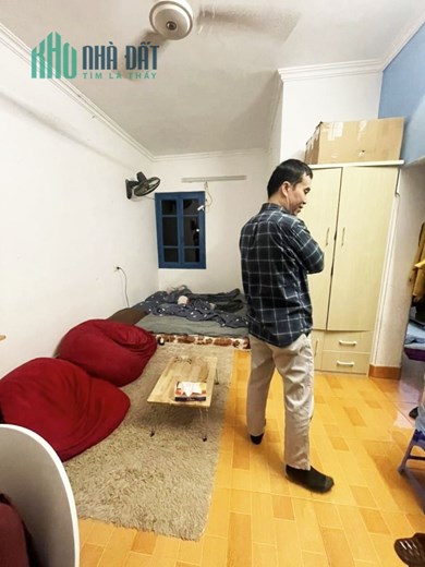 Gấp, bán nhà tập thể phố Ngô Quyền giá 2,35 tỷ, DT 30m2, SĐCC