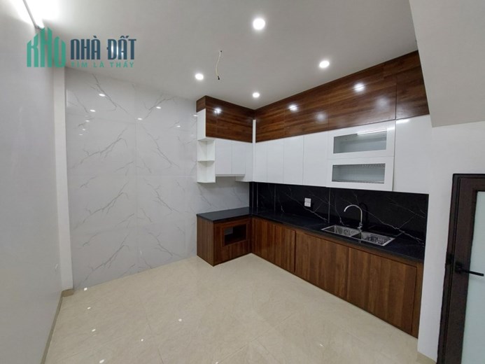Thanh Đàm - Hoàng Mai _ Hà Nội _ Ôtô đỗ _ 50 M2 X 4T - Sổ đỏ - 5 Tỷ