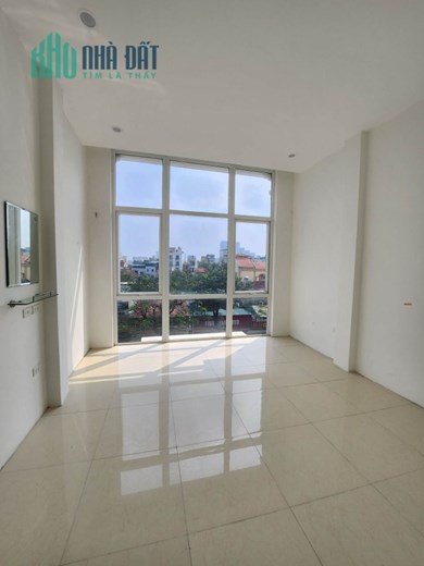 Hiếm VIP! Bán nhà MP Mặt hồ Tây Lạc Long Quân quần thể Lotte 45mx5T nhỉnh 20 tỷ kd đỉnh