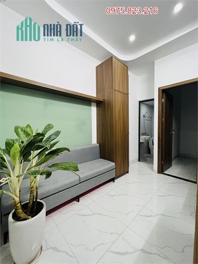 Siêu rẻ, Bán CCMN Đống Đa 72m, 8T, 18PKK, Dòng tiền 90tr/tháng nhỉnh 10 tỷ