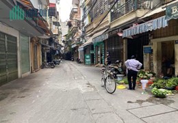 CHO THUÊ NHÀ CẤP BỐN - MẶT PHỐ KINH DOANH - Ô TÔ VÀO NHÀ - CẦU AM VẠN PHÚC - GIÁ 4TR
