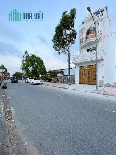 BÁN GẤP Nhà mới xây 1 trệt 3 lầu tại Khu Văn Hóa Tây Đô, P. Hưng Thạnh, Cái Răng, CT