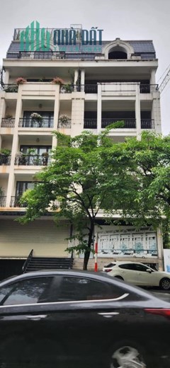 Bán nhà mặt phố Trần Thái Tông 192m2 x 8 tầng kinh doanh bất chấp giá 118 tỷ