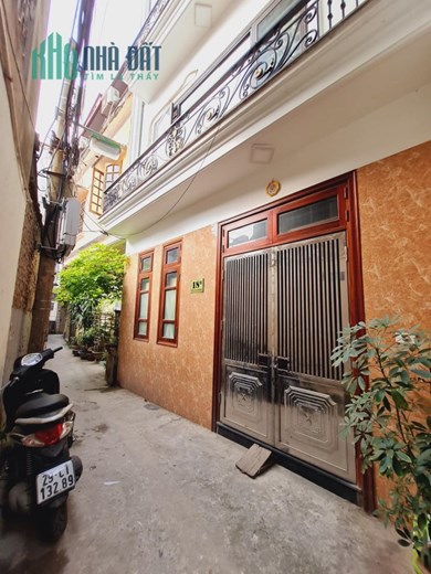 SIÊU VIP_ XEM NGAY NHÀ CẦU GIẤY ĐẸP CẠNH Ô TÔ TRÁNH, 2 MẶT NGÕ 40m2, 5 tầng chỉ 5.5 tỷ