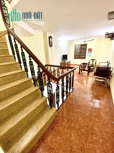 Bán nhà Nguyễn Ngọc Vũ, Trung Hòa 55m2, 5 tầng NGÕ THÔNG THOÁNG, DÂN TỰ XÂY chỉ hơn 7 tỷ