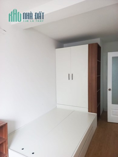 Bán nhà gấp Tập thể tầng 3 Phố Lương Định Của giá 2.45 tỷ, DT 80m2. SĐCC